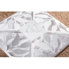 ΠΡΟΣΚΛΗΤΗΡΙΟ ΓΑΜΟΥ LASERCUT ΛΕΥΚΟ ΜΕ ΑΡΧΙΚΑ ΜΠΙ-779